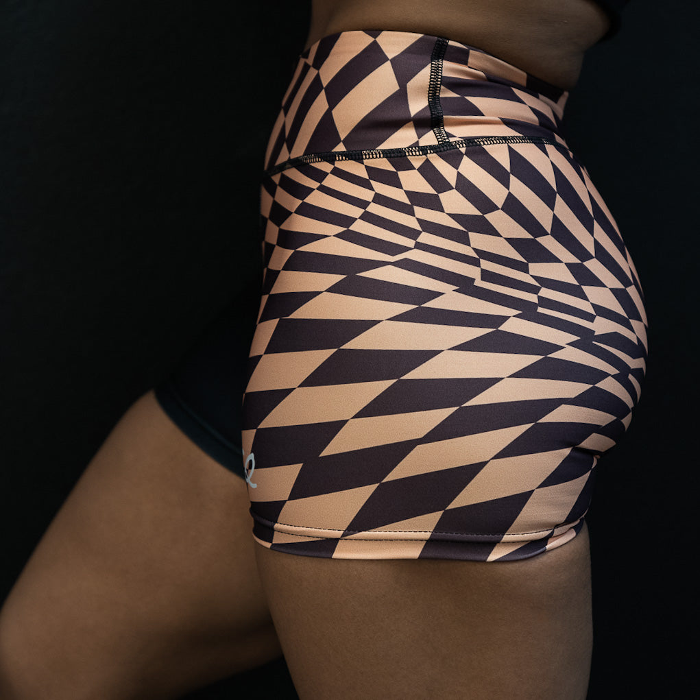 Women's Wavy Checkered Shorts